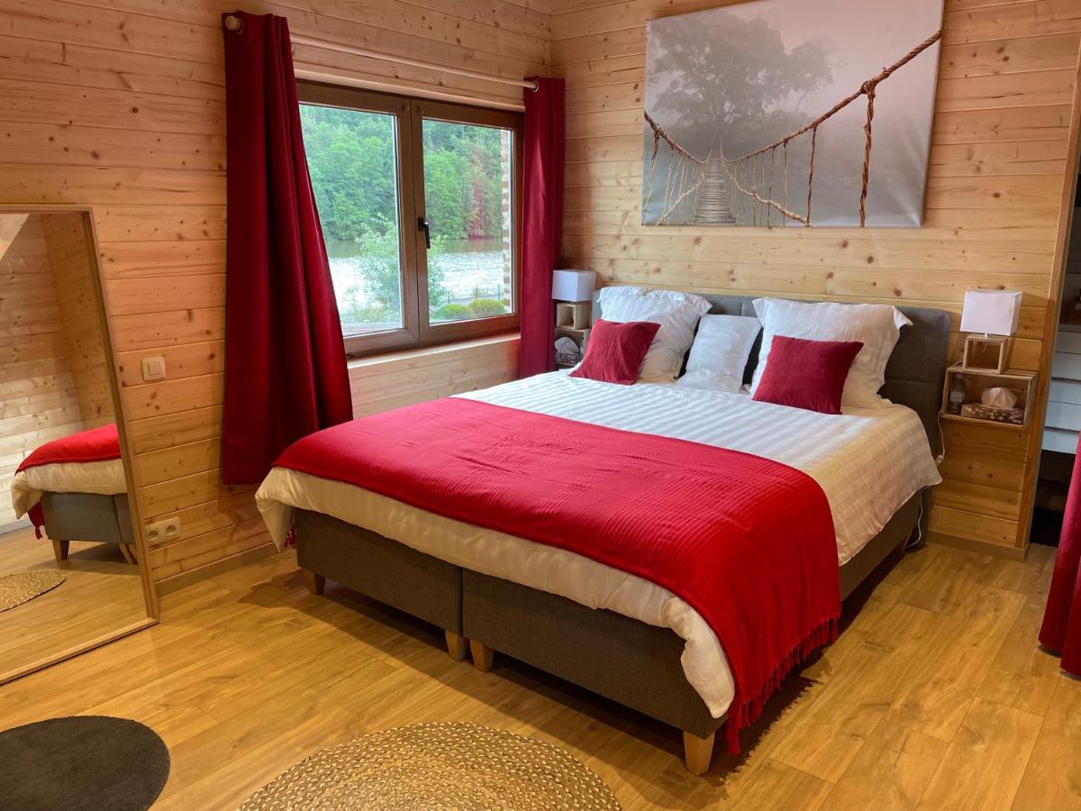 la petite maison au bord de l'eau Hastiere-par-dela Extérieur photo