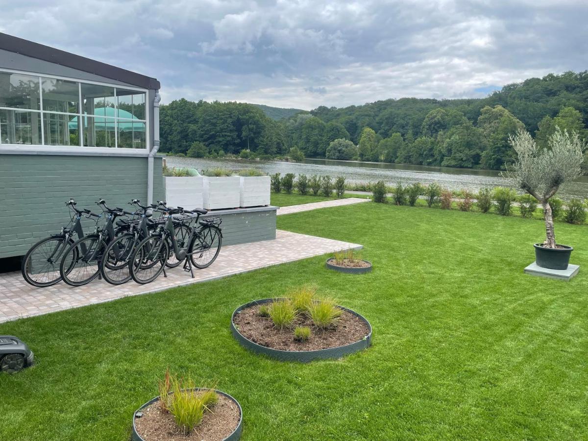 la petite maison au bord de l'eau Hastiere-par-dela Extérieur photo