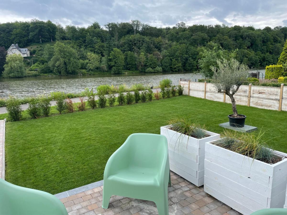la petite maison au bord de l'eau Hastiere-par-dela Extérieur photo